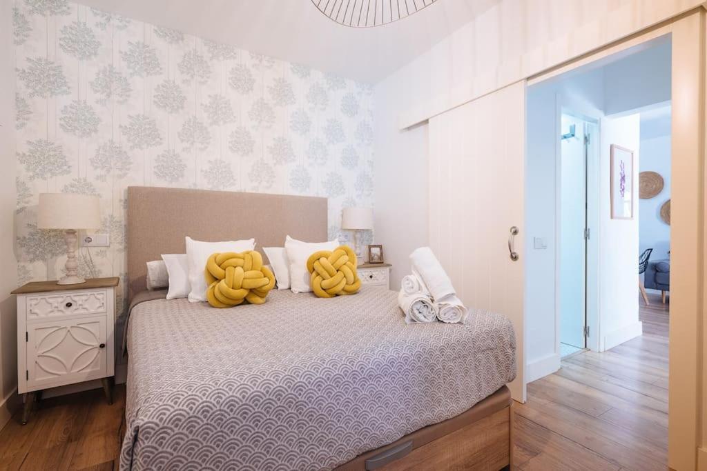 New Apartment In Traditional Building Of The XVI Century Севиля Екстериор снимка